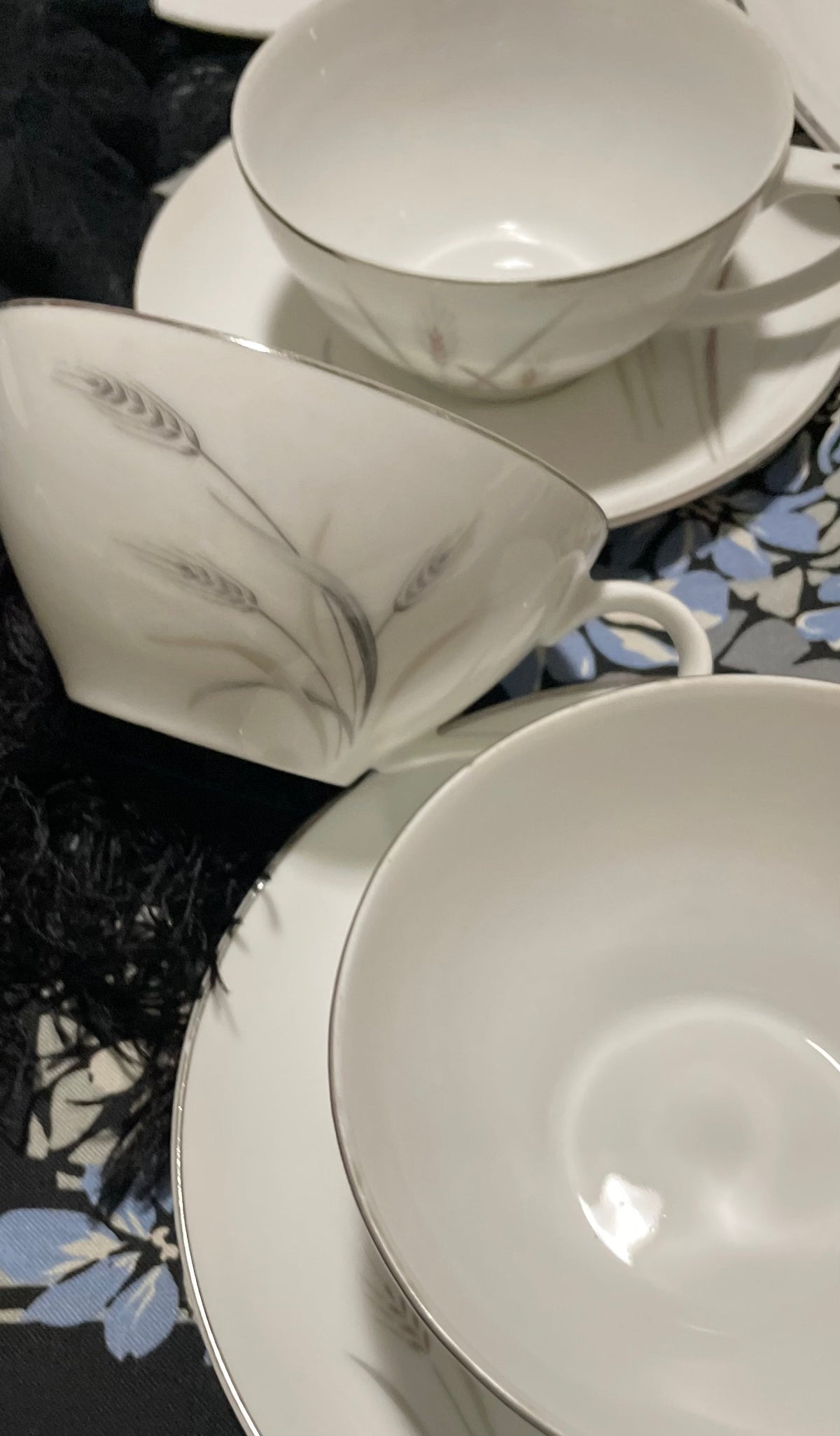 24 piece Platinum Wheat pattern dishes. They manufactured by Fine China of Japan between 1950-1970.